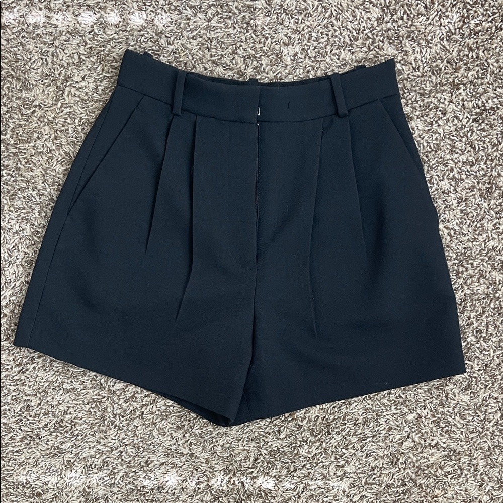 ✨A&F Sloane Tailored Short